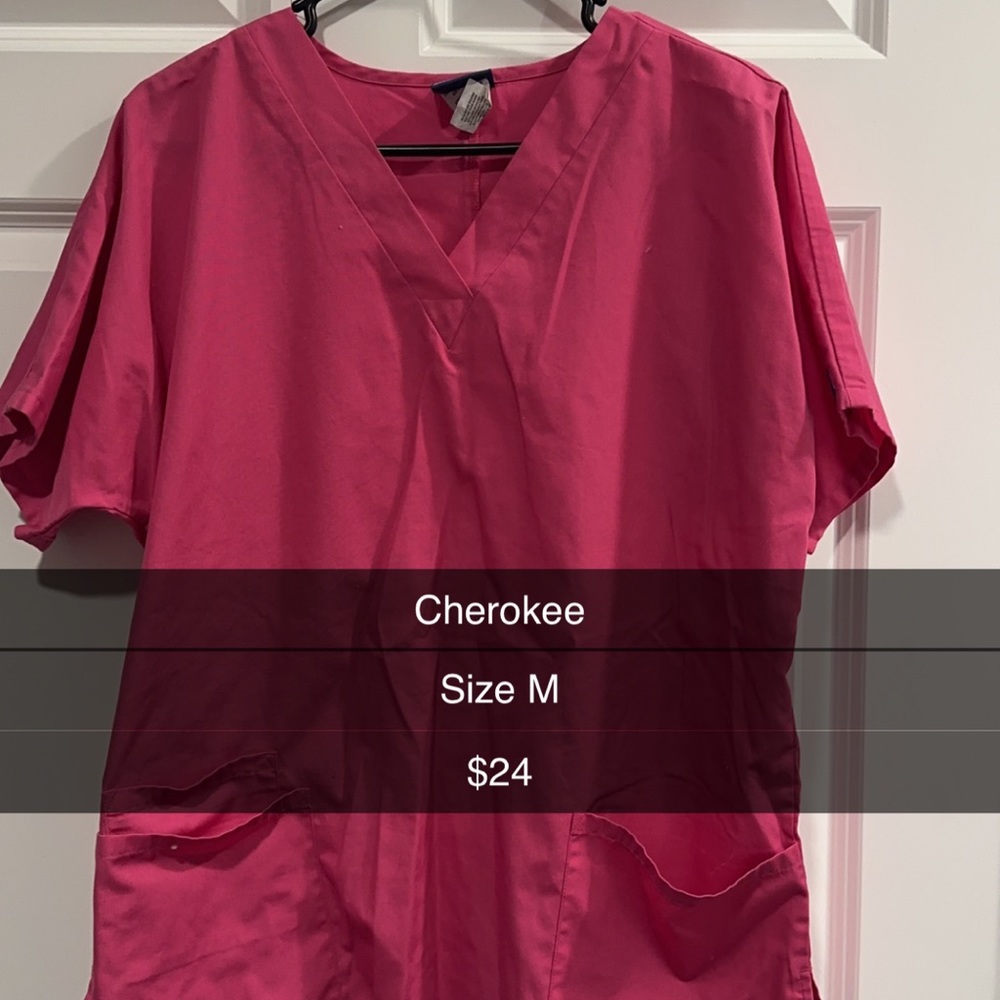 Women’s scrubs